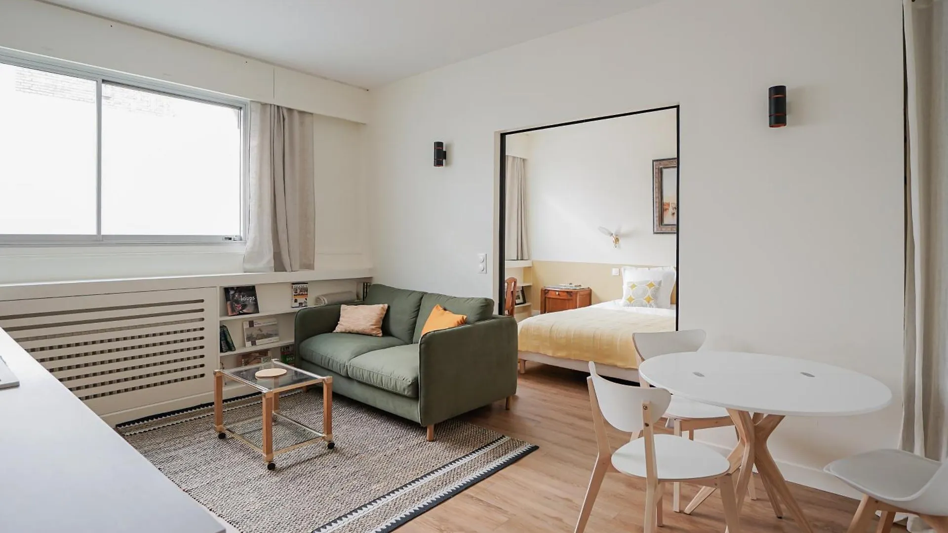 Apartment Appartement Moderne Et Chic Proche Tour Eiffel Paris