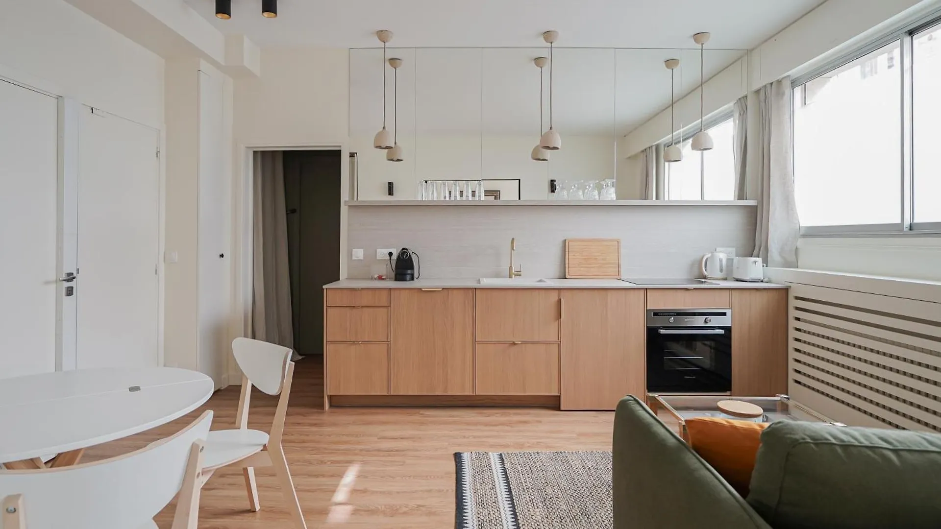 Appartement Moderne Et Chic Proche Tour Eiffel Paris 0*,  France