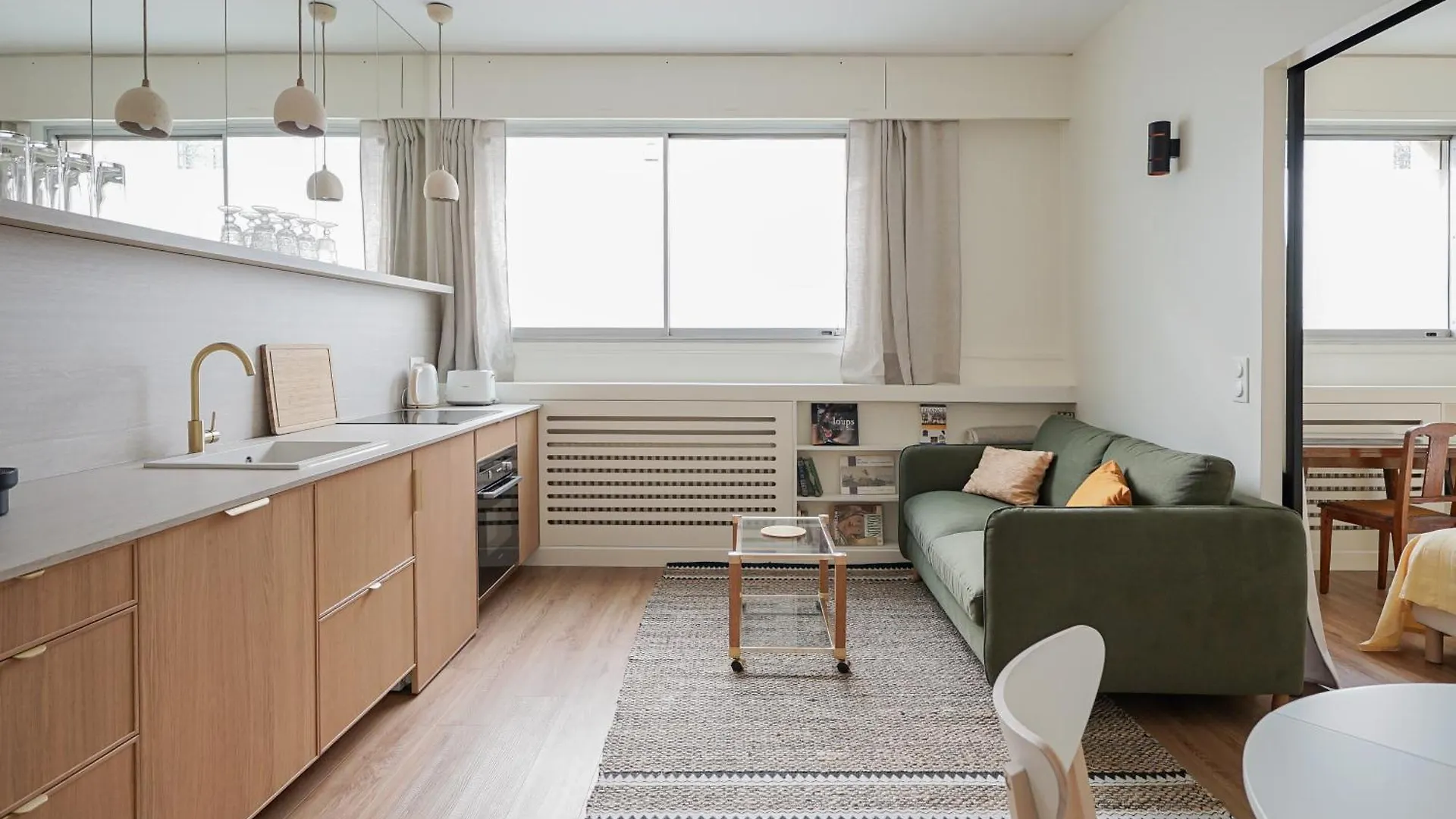 Apartment Appartement Moderne Et Chic Proche Tour Eiffel Paris France